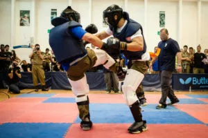 krav maga 1 fighting 300x200 1